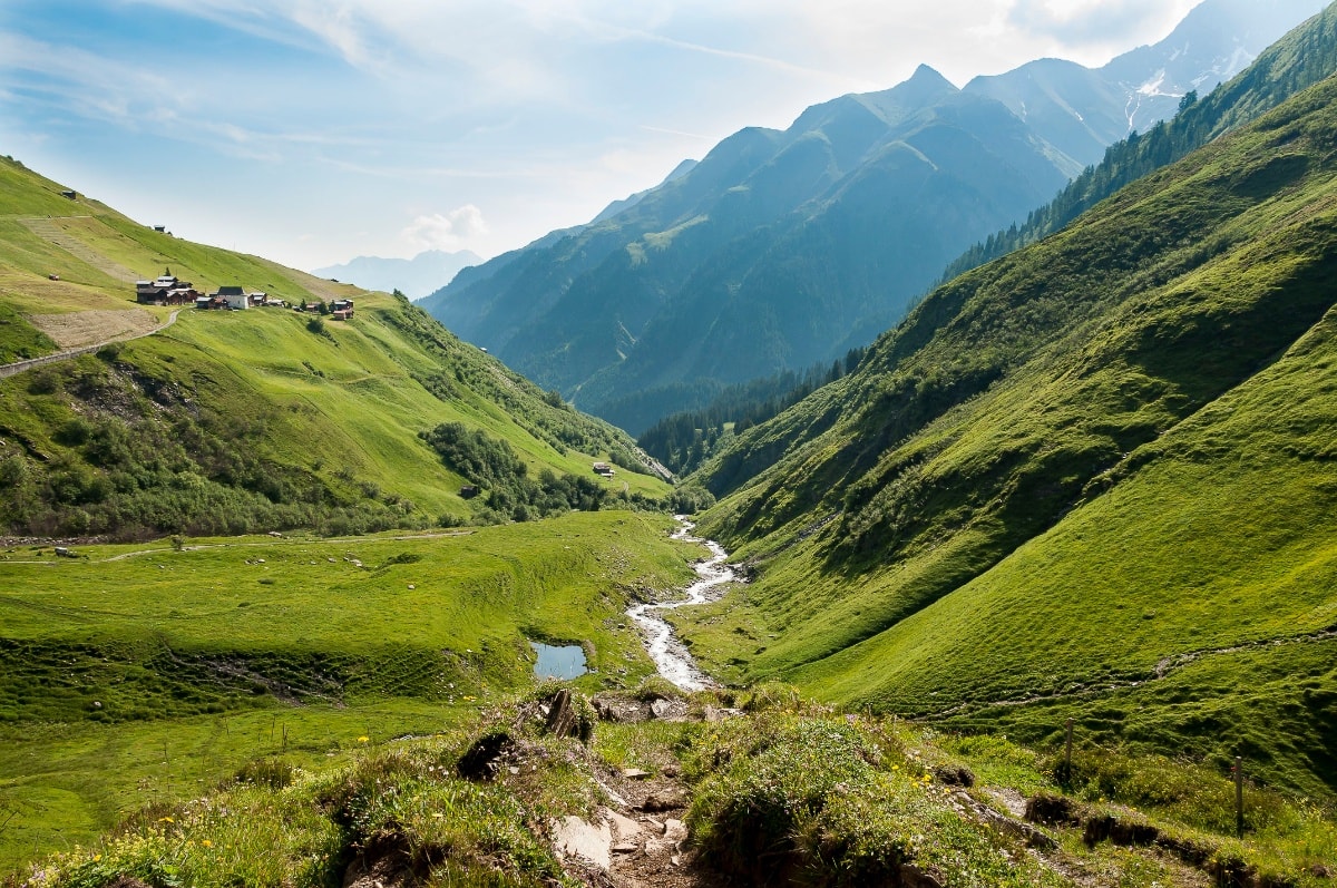 Geschichte: Kronenwanderung: Vrin - Terrihütte (Etappe 8)