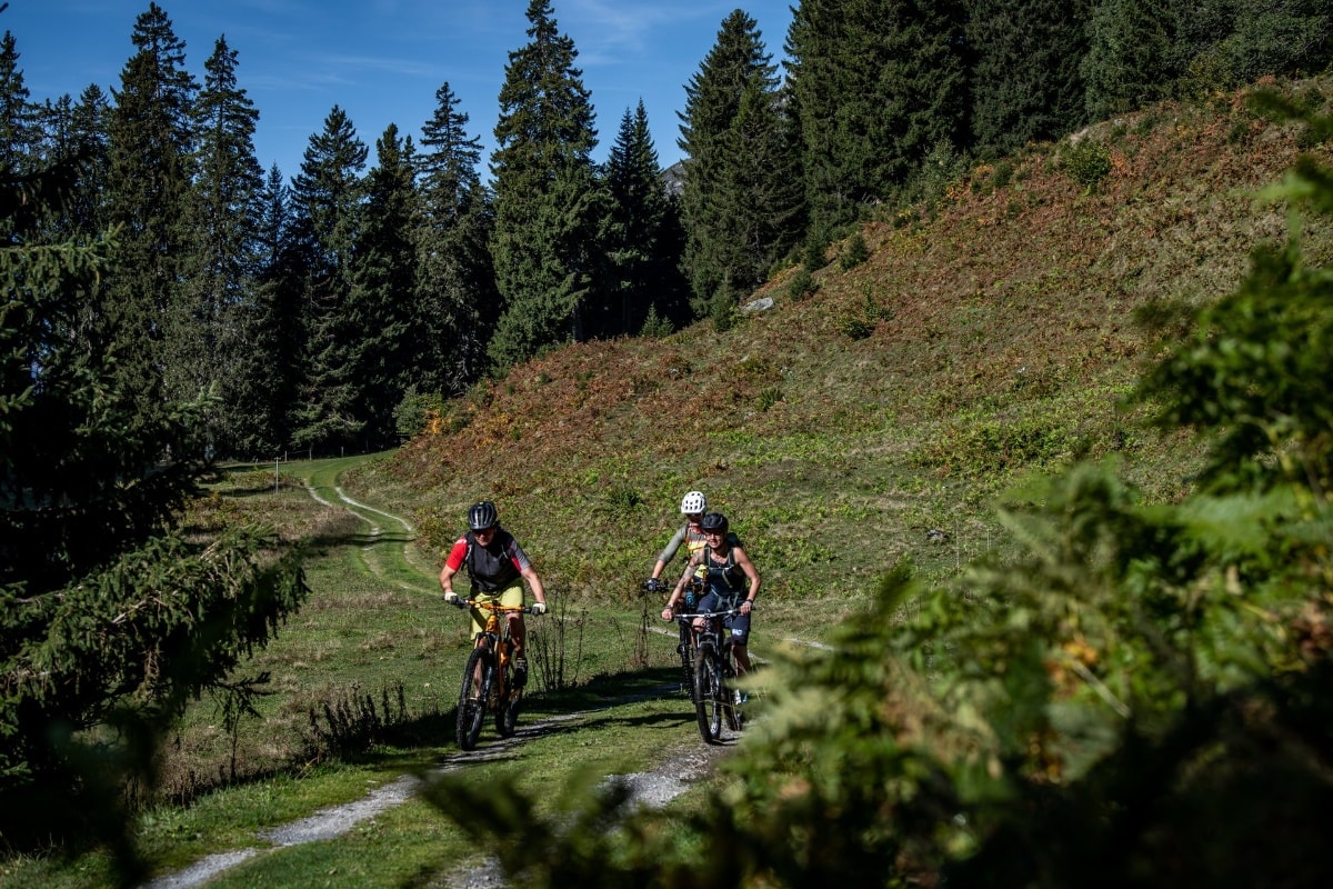 Geschichte: 90.01 Graubünden Bike Etappe 1 Trun - Laax