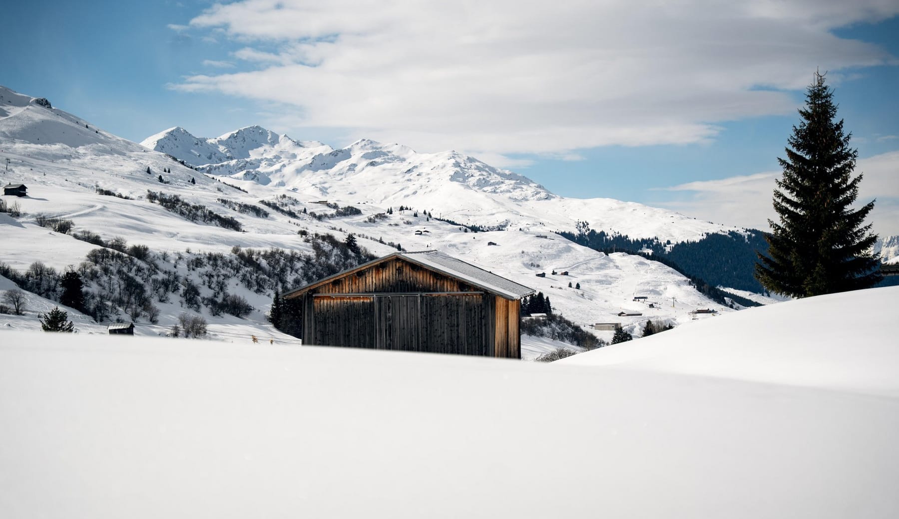 Schneeschuhwandern in der Surselva
