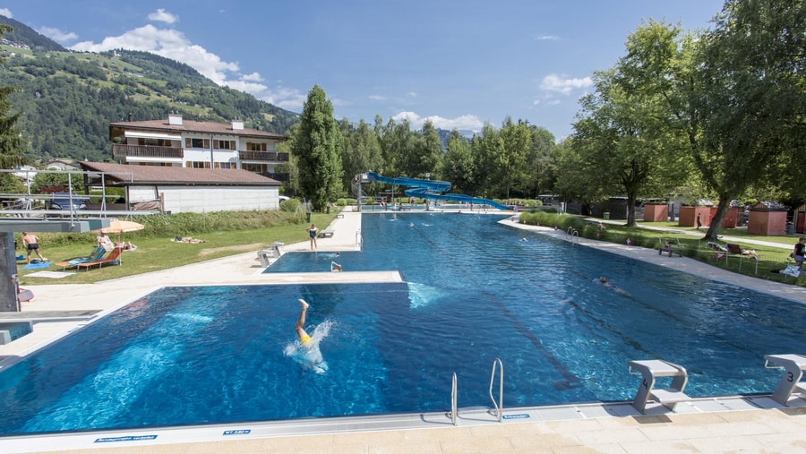 Geschichte: Schwimmbad