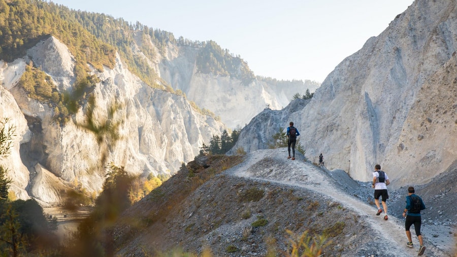 Geschichte: Vom 29. bis 31. August führt der internationale Transalpine Run über drei Etappen durch die Surselva