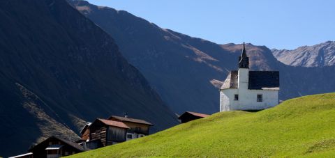 Kirchen & Kapellen in Lumnezia